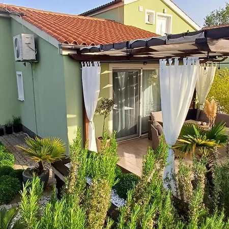 Hana Apartman Zgaljic