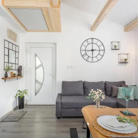 Hana Apartament